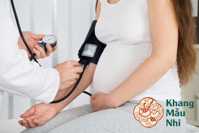 Nhiễm độc thai nghén 3 tháng cuối thai kì phải làm gì?